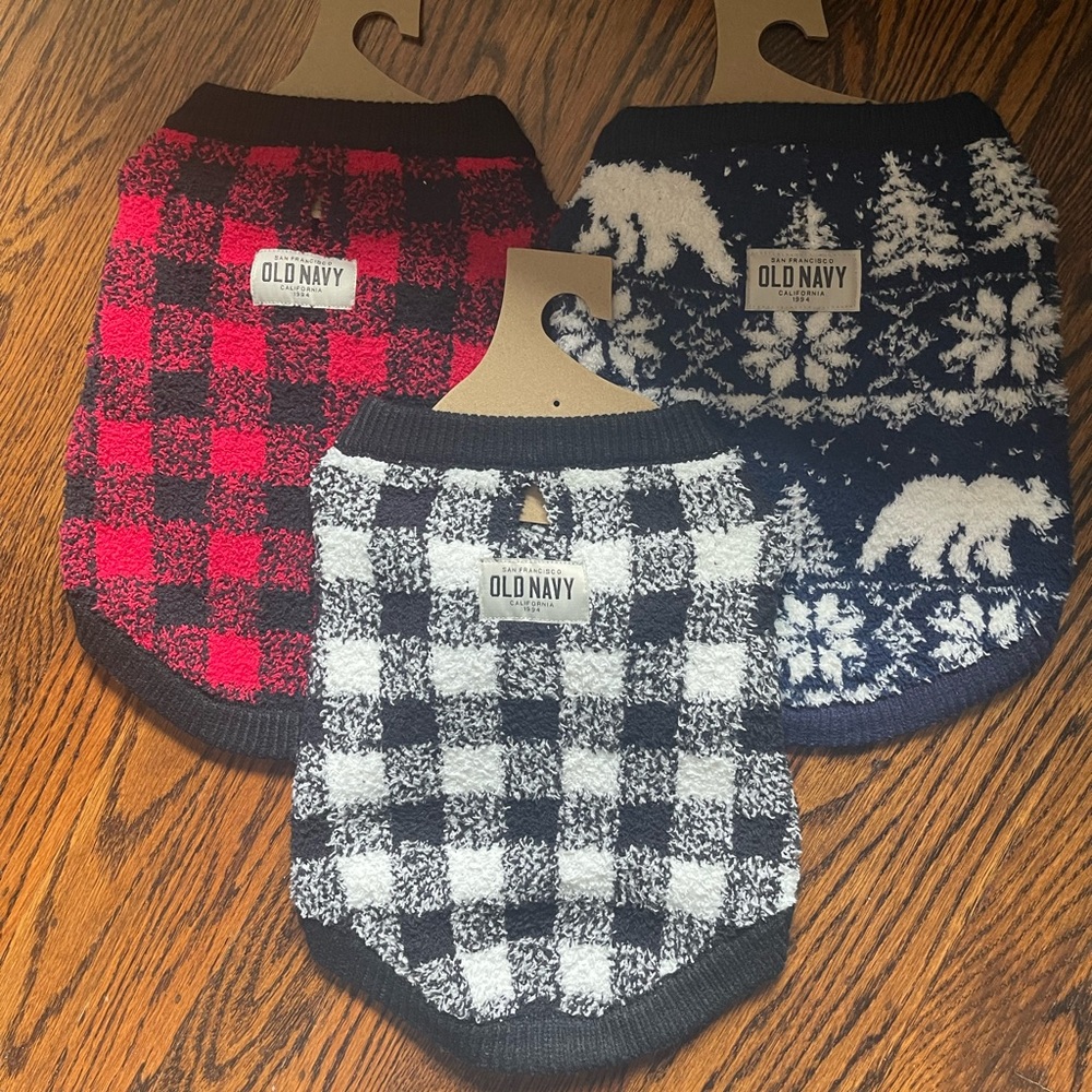 Pet sweaters
